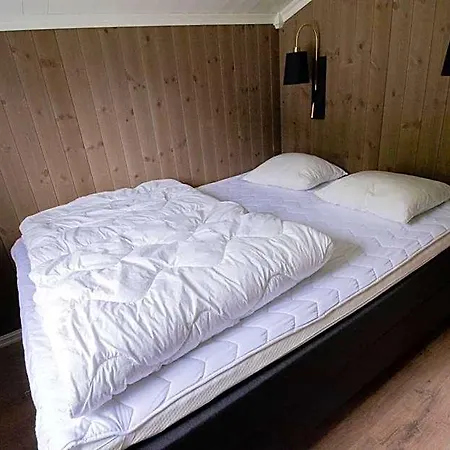 Grande Hytteutleige Og 호텔 헬레실트